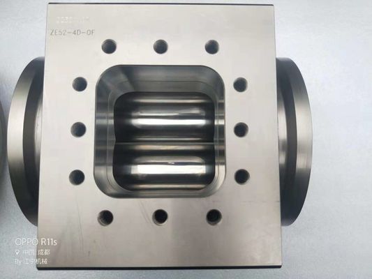 Berstoff ZE 82 押出機スクリューバレル