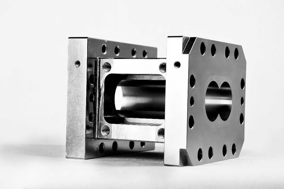 58の二重ねじ開いたバレル、対の押出機機械部品の高い硬度