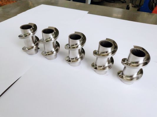 対ねじ押出機の予備品をHRC58 - 62硬度回すZSE75 Co